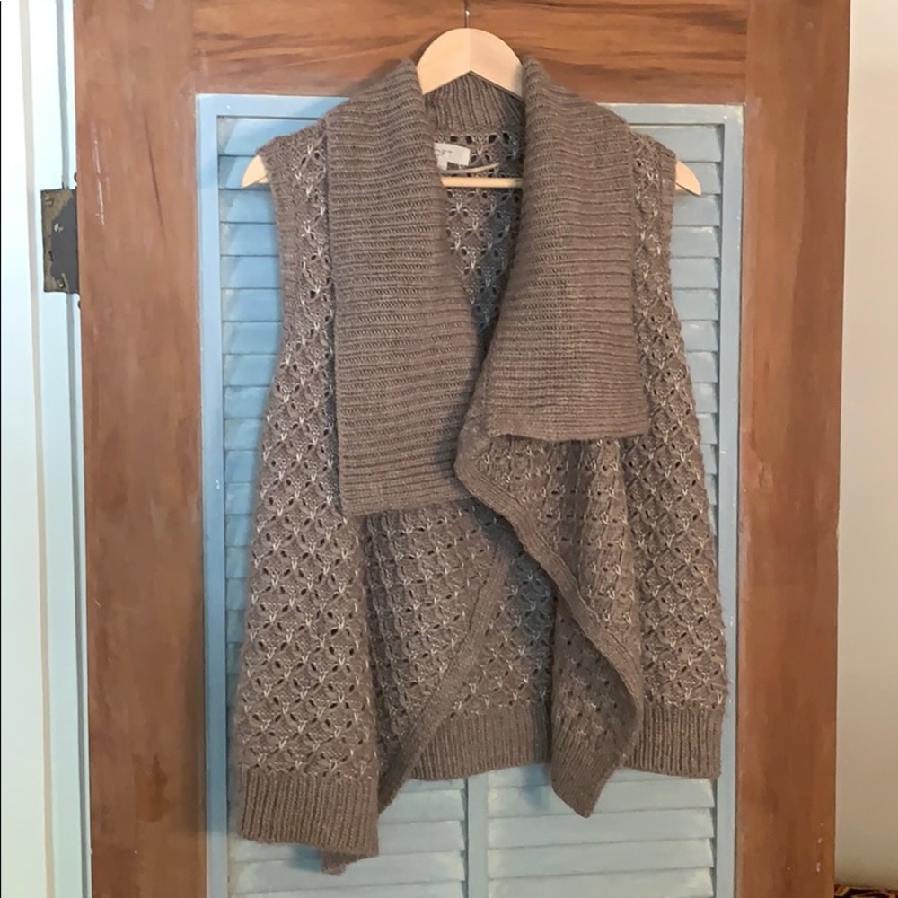 Loft short sleeve sweater wrap